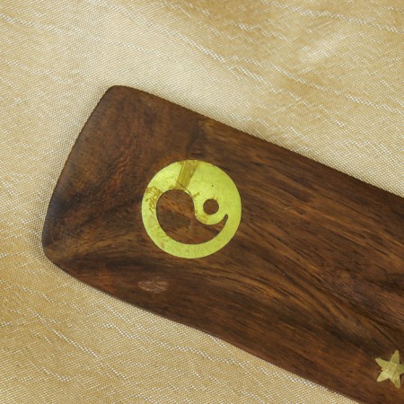 Standing for incense "yin-yang" wood 0.5x3.5x26 cm-2