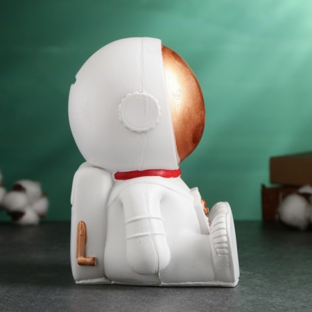 Копилка "Космонавт сидячий" 12,5х12,5х17,5см-3