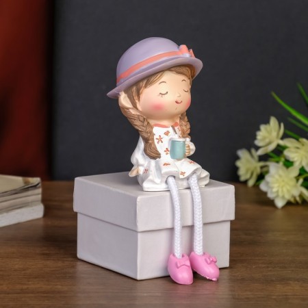 Polystone souvenir "Baby/Baby in a hat, with cocktail" Long legs mix 18x6.5x7.5 cm-3