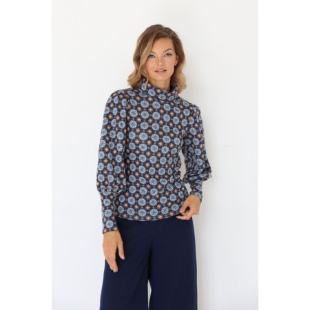 Women's turtleneck, size 42-1