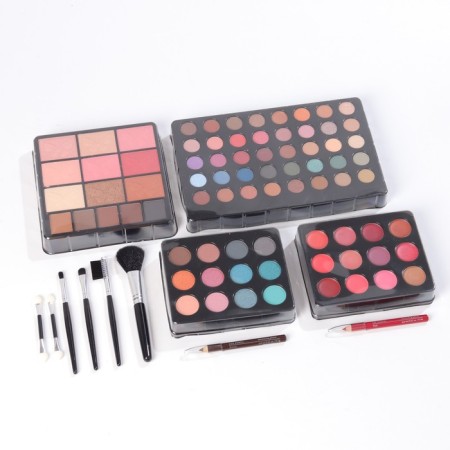 A set of professional cosmetics "Miss Young" No. 16-6