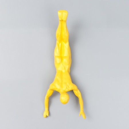Souvenir Polystone "Free fall" yellow 30x12x9 cm