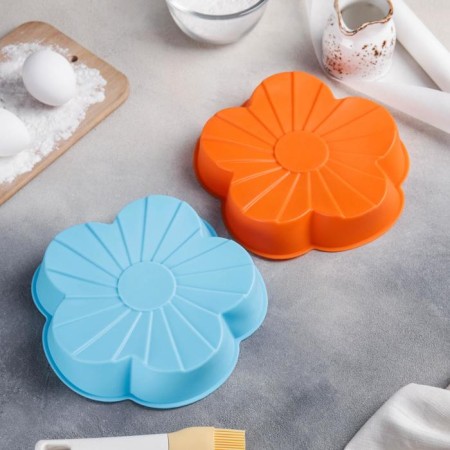 Baking uniform “Flower”, silicone, d = 20 cm, color mix-5
