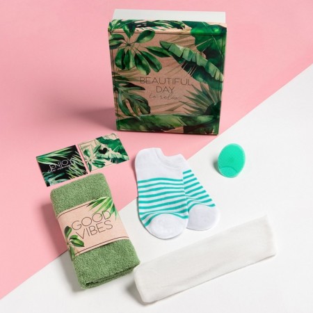 Tropics gift set, 30x60 cm towel and accessories.-1