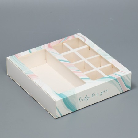 Box for 8 sweets and chocolate with cells, confectionery packaging, “fluid” 18 x 18 x 4 cm-1