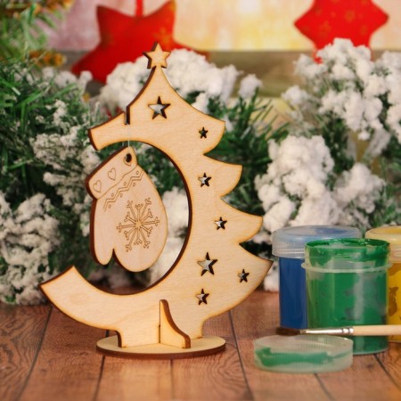 Harvesting for creativity "Christmas tree with mittens"