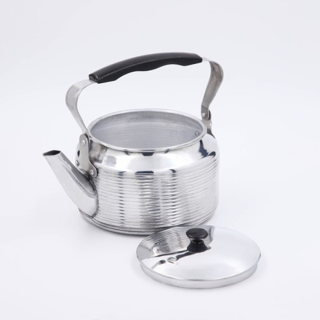 Polished kettle, 2 l-1