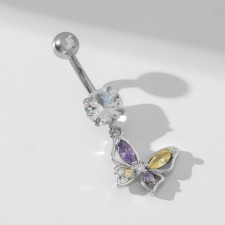 Piercing in the navel 