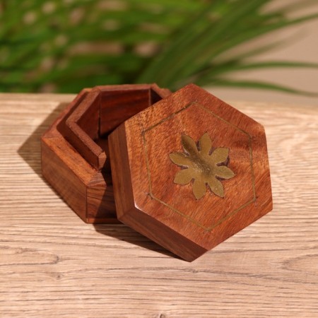 Casket "Sun" 6.5x7.5x4 cm, tree shisham-1