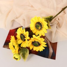 Artificial flowers 