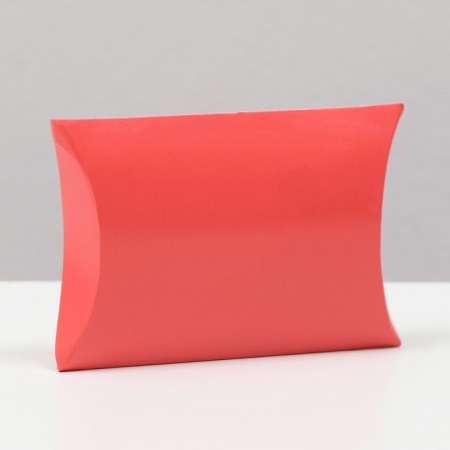 Folding red box, 11 x 8 x 2 cm