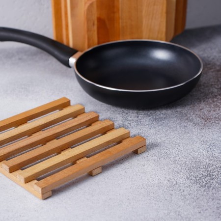 Hot stand, grille, array of beech, 18 × 18 × 2 cm-4