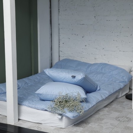 The pillow is high, size 70x70 cm, color mix-1