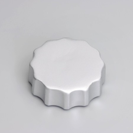 A candle in a candlelight made of gypsum with a lid with wide faces, 7.5x8.5 cm, silver-4