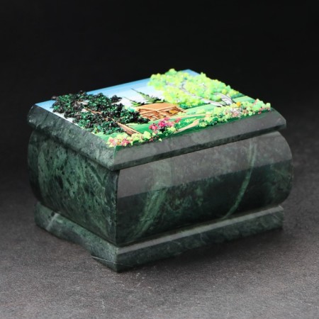 Casket, 10 x 8 x 6 cm, coil