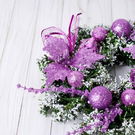 New Year's wreath D-24 cm "Balls and flowers" lilac-1