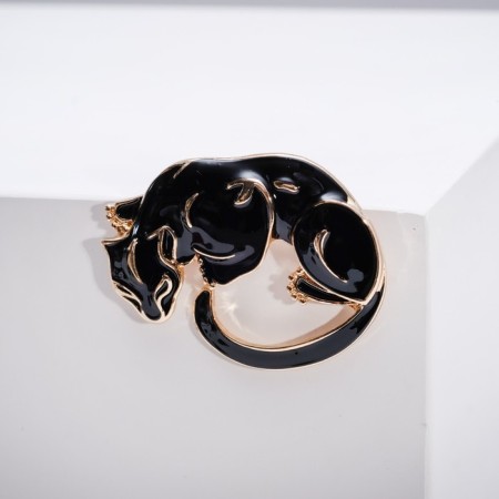 Panther brooch, black color in gold-1