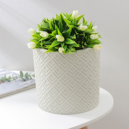 Kashpo for flowers with an insert "Etna", 3.4 l, d = 20 cm, h = 19 cm, white color