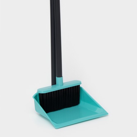Paul Brush with the Socialist Practice, Mix color-1