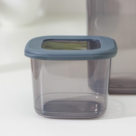 A set of cans for bulk products with a vacuum lid 3 pcs 0.55/1.2/1.75l-1