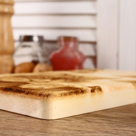 Board from the massif “cat”, rectangular, 18 × 28 cm No. 187-1