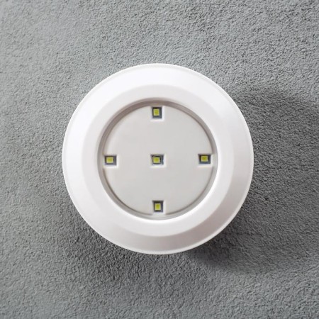 Nightlight with PDU 16043/1 LED from batteries 3AAA white 9x9x2 cm Risalux-1