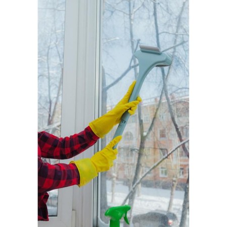 Okloma with a plastic handle and burning, 20.3 × 54 cm, color mix-9