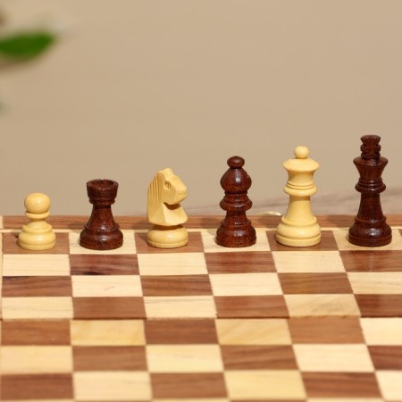 Chess 25x25x4 cm. Wood shisham-4