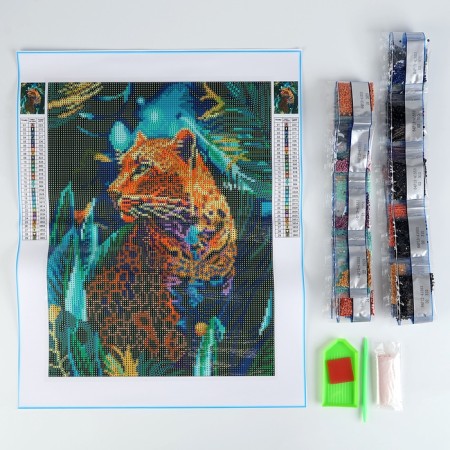 Diamond mosaic with full filling on the canvas "Leopard", 30 x 40 cm-1