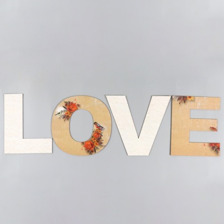 Панно буквы "LOVE" высота букв 29,5 см,набор 4 детали беж-1