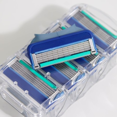 Replaceable shaving cassettes, 8 pcs, compatible with Gillette Fusion-3