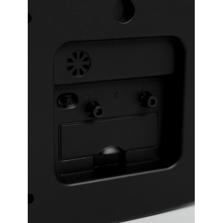 The clock is a boil room, on batteries, 14 x 12.8 x 4.5 cm, dial 13.5 x 11.6 cm-4
