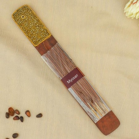 Karma 10 sticks with a wooden stand musk-1