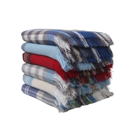 Plaid in the Triumph cell, size 140x205 cm-2