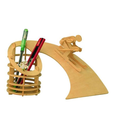 3D model of wooden miracle-brown "Skier"