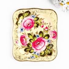 Zhostovsky tray 