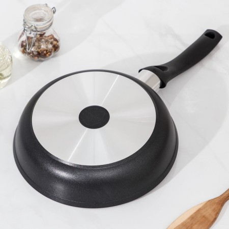 The pan “Tradition”, D = 22 cm, plastic handle, anti -stick coating, black color-2