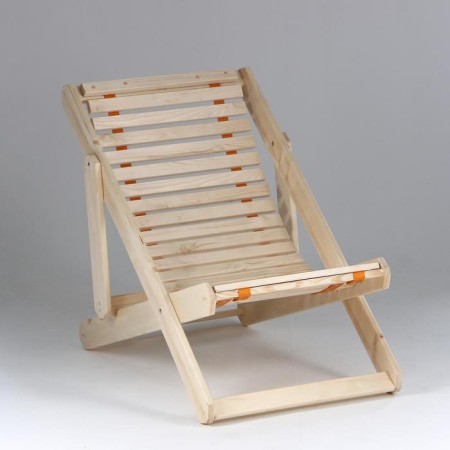 The chairman is flexible, reinforced, lacquered, needles, 100 × 65 × 78cm
