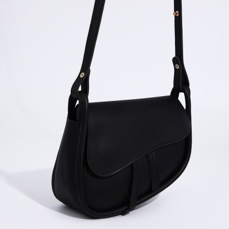 Women's bag made of artificial leather, 20x16x8.5 cm, black color-2