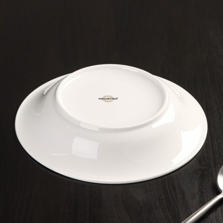 Porcelain plate deep with a thickened edge Magistro la Perle, 580 ml, d = 22 cm, white color-3