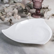 Porcelain platele triangular wilmax ariela, d = 30 cm, white color