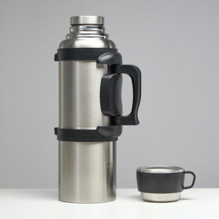 Thermos, 4.2 l, Volume "Master K", with a mug, with a strain, retains heat 60 hours, silver-1
