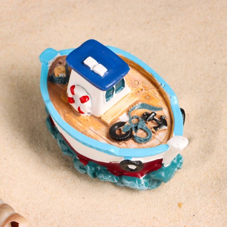 Surfacing ship "Fisherman" 10*6*6cm-1