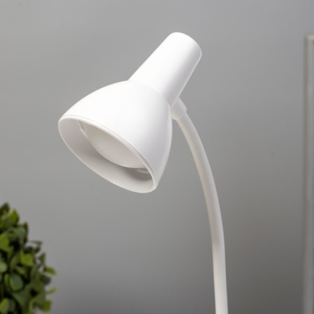 LED table lamp LED from 3AA white batteries 8.5x8.5x30.5 cm Risalux-4