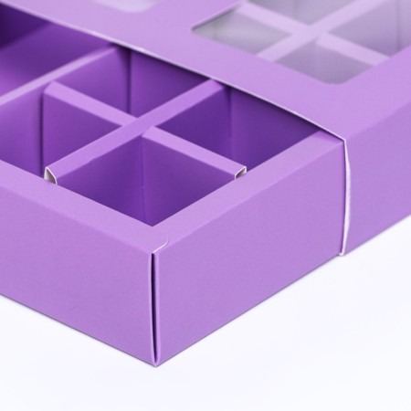 Box for 8 sweets + chocolate, with a window, lilac, 17.7 x 17.7 x 3.8 cm-3