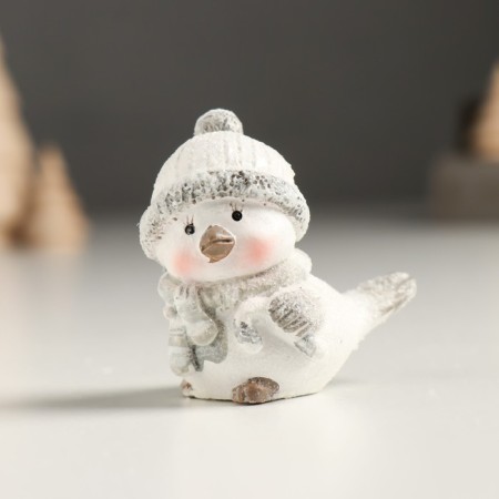 Polystone souvenir "White chick in a hat and knitted scarf" silver mix 5x3.5x5 cm-1