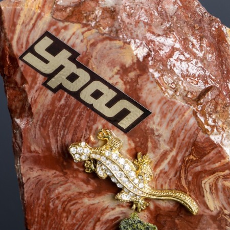 Souvenir-Skol "Gorka", with corundum-1