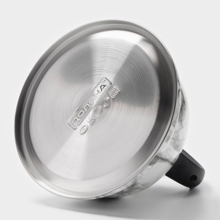 A kettle with a stainless steel whistle “Carrar”, 2.8 liters-3