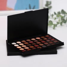 Palette of shadows for the eyelids, 40, flowers