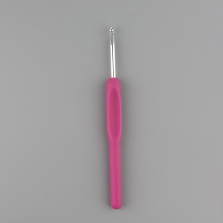 Knitting hook, with a plastic handle, d = 4 mm, 14 cm, purple color-1